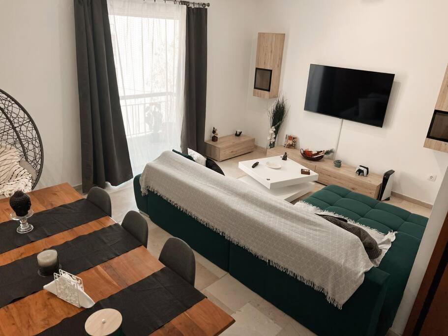 Minimal 3Br Apartment In Афины Экстерьер фото